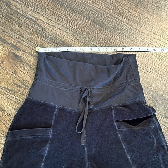 Fabletics Velour Joggers Foldover Waist Small S EUC Velvet Black - Picture 2 of 6